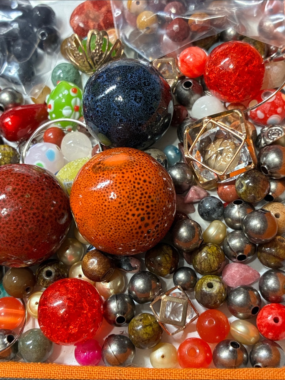 Assorted jewelry making beads and findings for making jewelry assorted materials - Picture 9 of 16